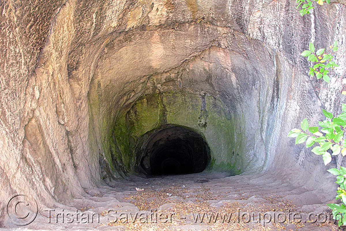 cilanbolu tunnel (amasya), amaseia, amasya, archaeology, cave, cilanbolu cistern, mağara, mağarası’nda, stairs, steps, tunnel, tüneli, water cistern, water well