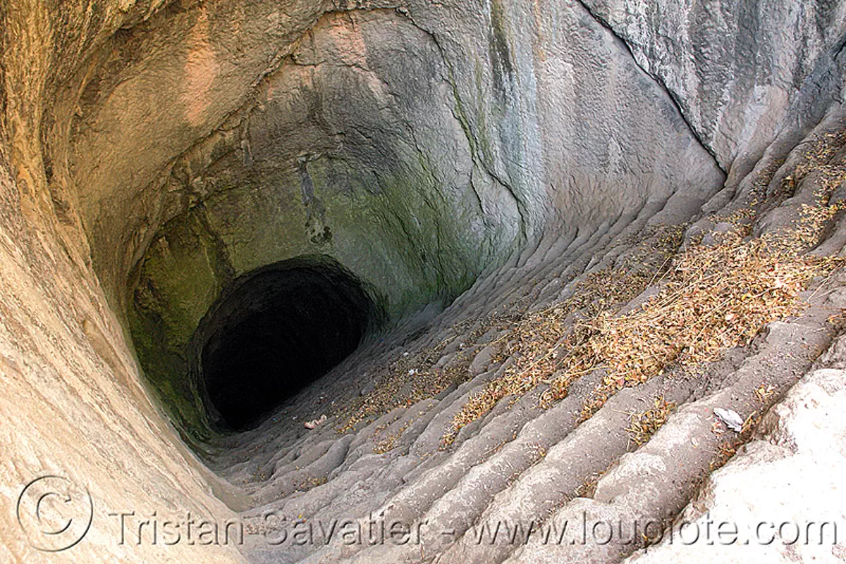 cilanbolu tunnel stairs (amasya), amaseia, amasya, archaeology, cave, cilanbolu cistern, mağara, mağarası’nda, stairs, steps, tunnel, tüneli, water cistern, water well