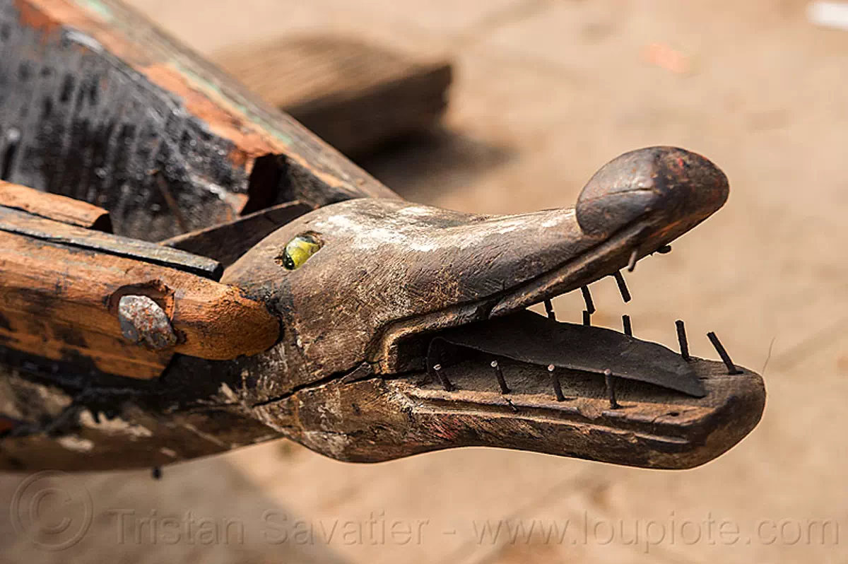 crocodile figurehead - stem of river boat - varanasi (india), bow, crocodile head, figurehead, mouth, nails, river boat, sculpture, stem, teeth, varanasi, wooden