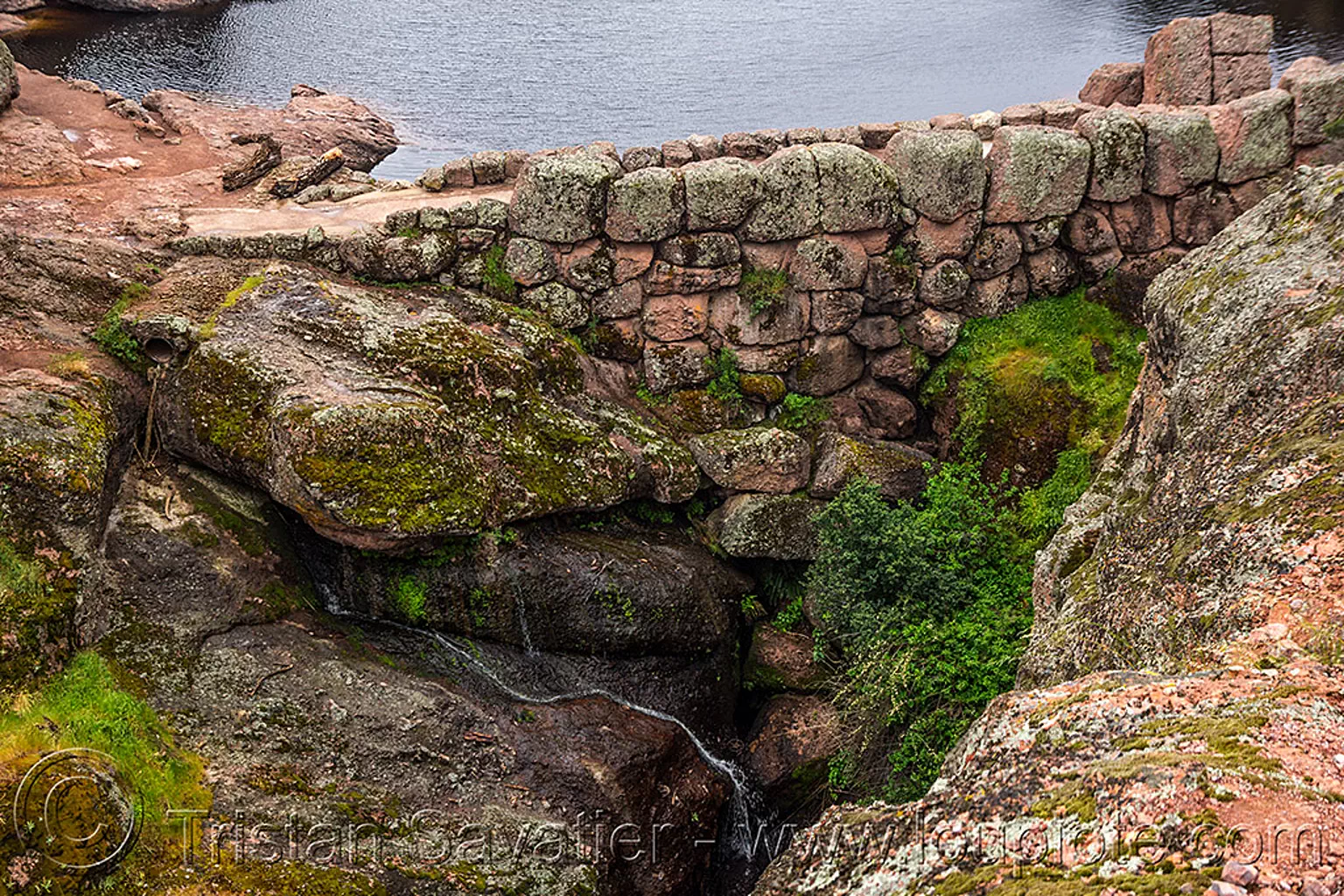 dam-of-the-bear-gulch-reservoir-pinnacles-national-park-california