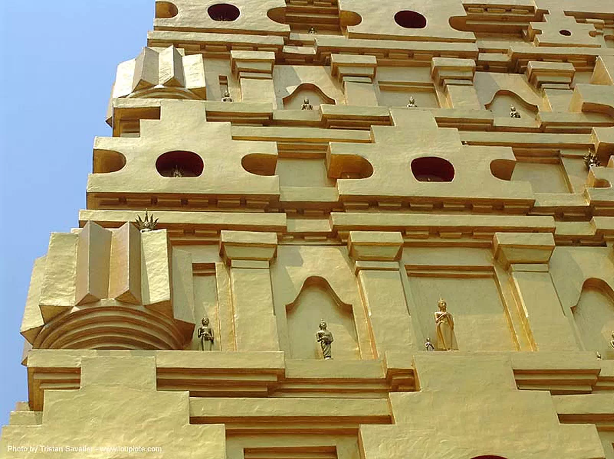 detail of giant golden tower in wat - สังขละบุรี - sangklaburi - thailand, golden color, sangklaburi, thailand, tower, wat, วัดวังก์วิเวการาม, สังขละบุรี