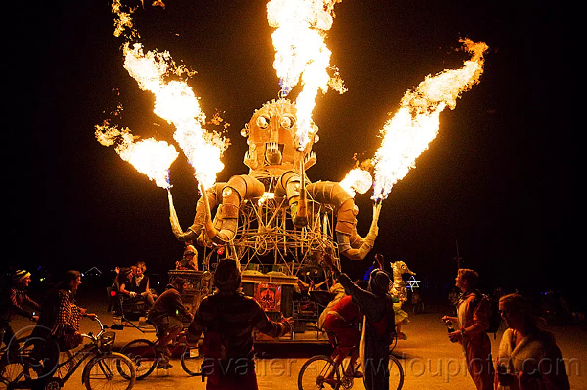 el pulpo mecanico - burning man 2012, burning man, el pulpo mecanico, fire, mutant vehicles, night, octopus art car, sculpture, steampunk octopus