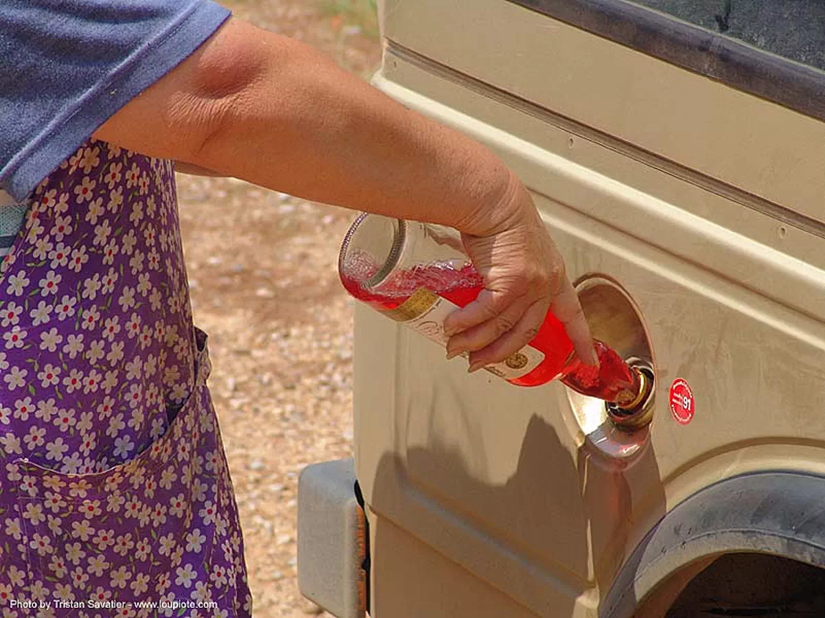 fillingup the gas tank with bottles, thailand