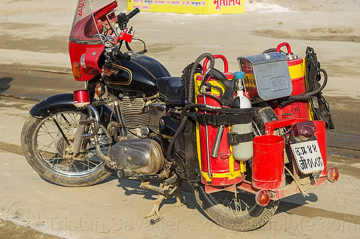 fire motorcycle - firefighting (india), 350cc, fire bullet, fire department, fire engine, fire extinguishers, fire motorbike, fire motorcycle, firefighters, hindu pilgrimage, hinduism, kumbh mela, red, royal enfield bullet