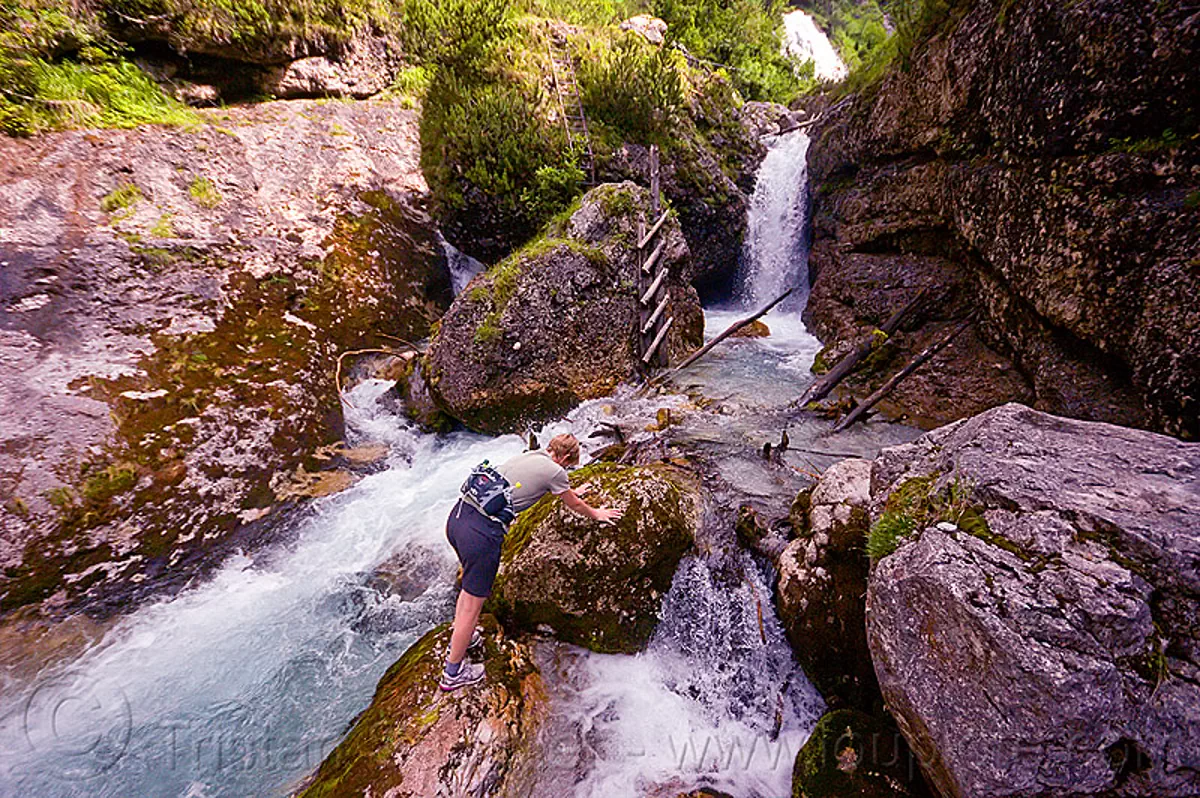 hiking to quellen buchweißbach near saalfelden (austria), austria, austrian alps, boulders, creek, hiking, ladders, mountains, quellen buchweißbach, river, rock, saalfelden, susi, via ferrata, wading, woman