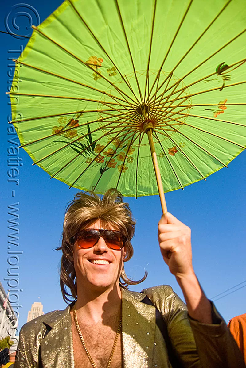 man with green japanese umbrella, japanese umbrella, lovevolution, man, sunglasses