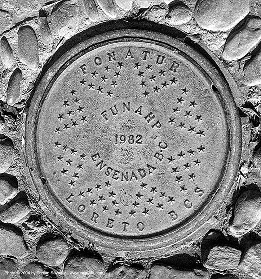 manhole cover (loreto, baja california, mexico), baja california, ensenada, fonatur, loreto, manhole cover