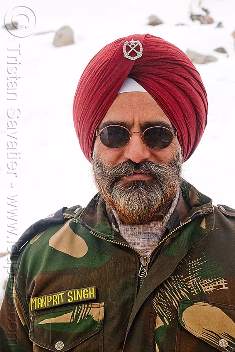 manprit singh - sikh military road engineer - B.R.O. - khardungla pass - ladakh (india), border roads organisation, bro, engineer, fatigues, indian army, khardung la pass, ladakh, manprit singh, military, mountain pass, sikh man, sikhism, soldier, turban, uniform