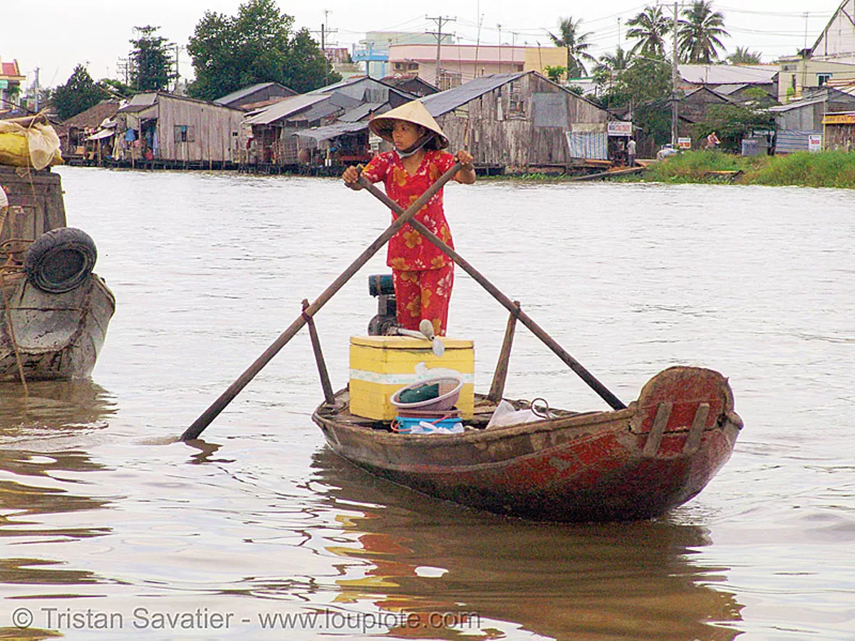 mekong river, floating market, standing, rowing boat, vietnam