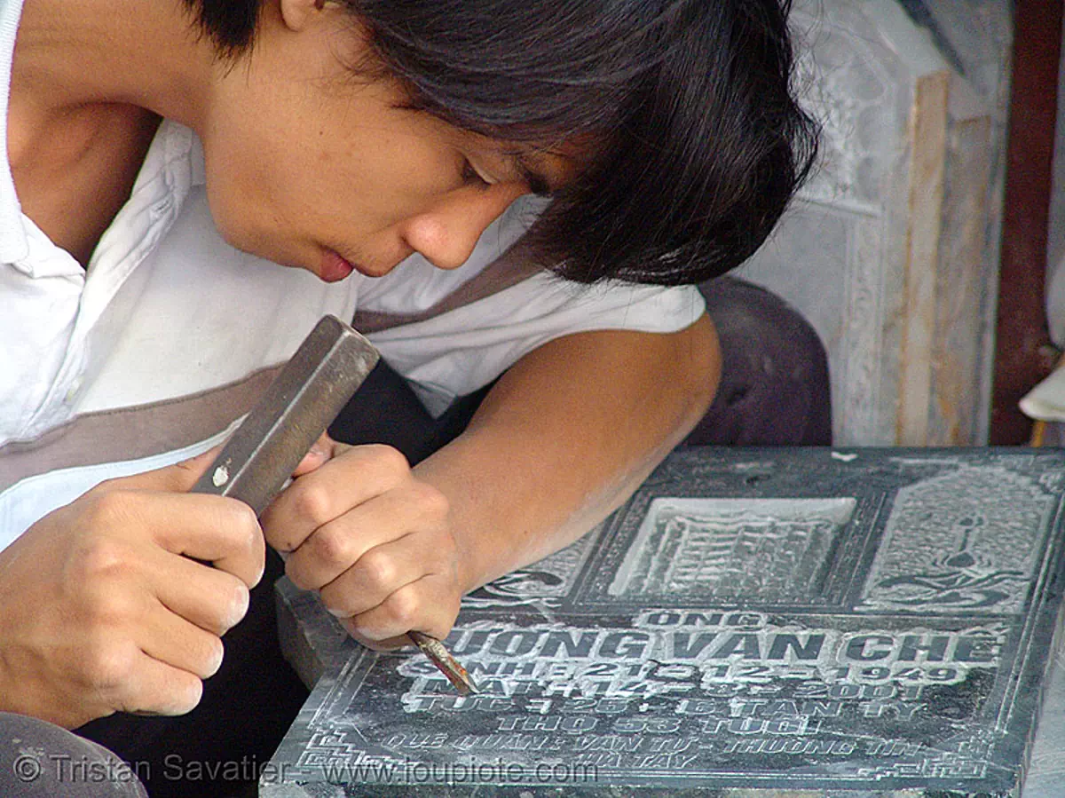 memorial stone engraving