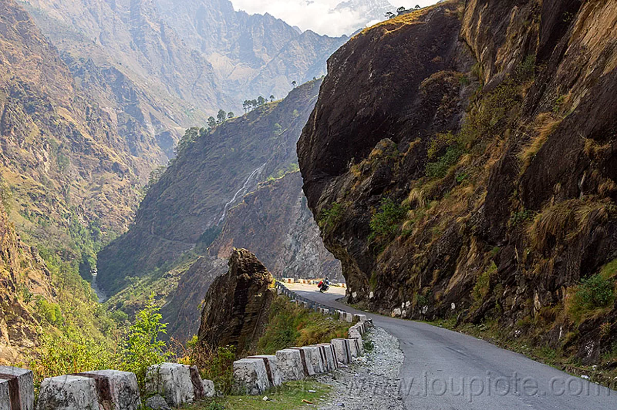 mountain road - overhanging rock (india), alaknanda valley, india, motorcycle touring, mountain road, mountains, overhanging rock