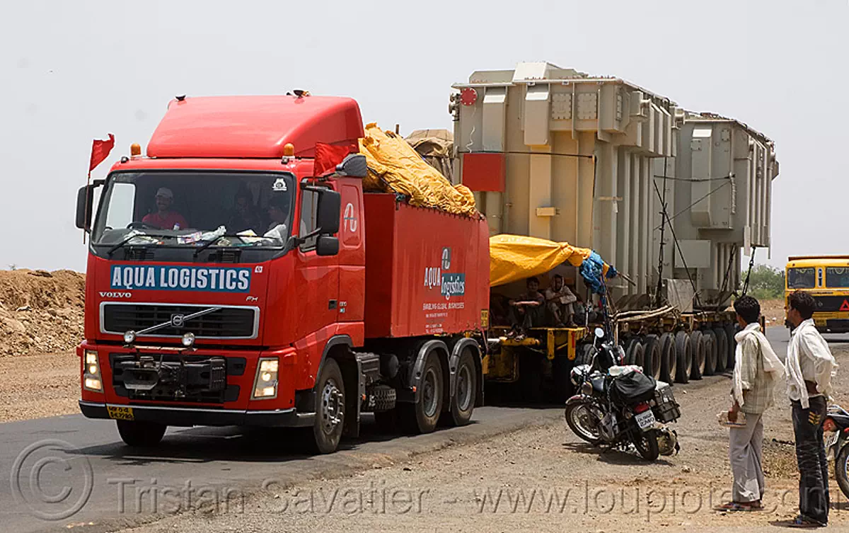 overweight load - industrial electrical transformers transiting by road - (india), aqua logistics, artic, articulated lorry, electric, equipment, heavy load, india, overweight load, road, semi truck, semi-trailer, tractor trailer, transformers