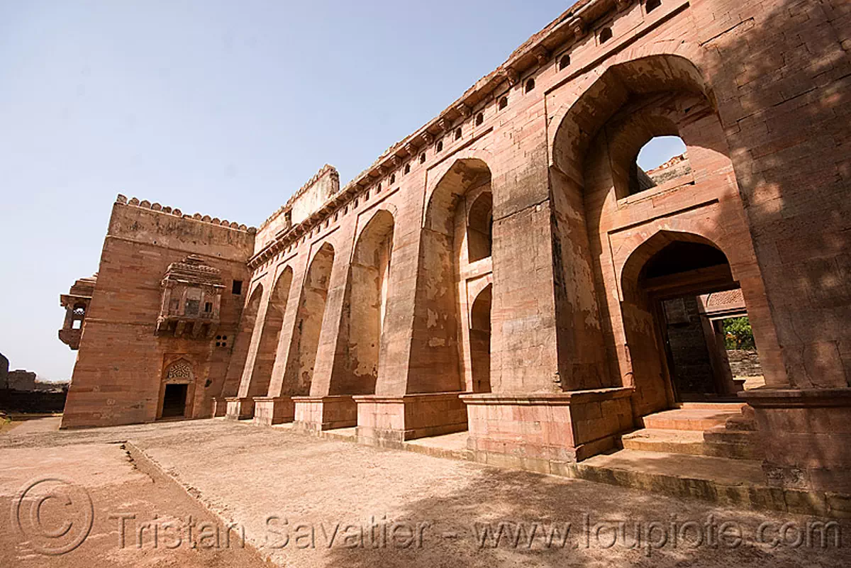 palace ruin - mandu (india), architecture, building, india, mandav, mandu, palace, ruins, vaults