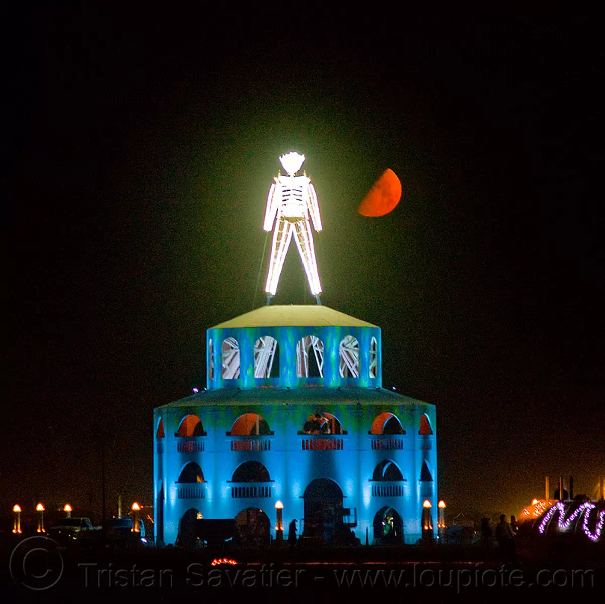 red moon - burning man 2012, burning man, neon, night, pedestal, red moon, the man