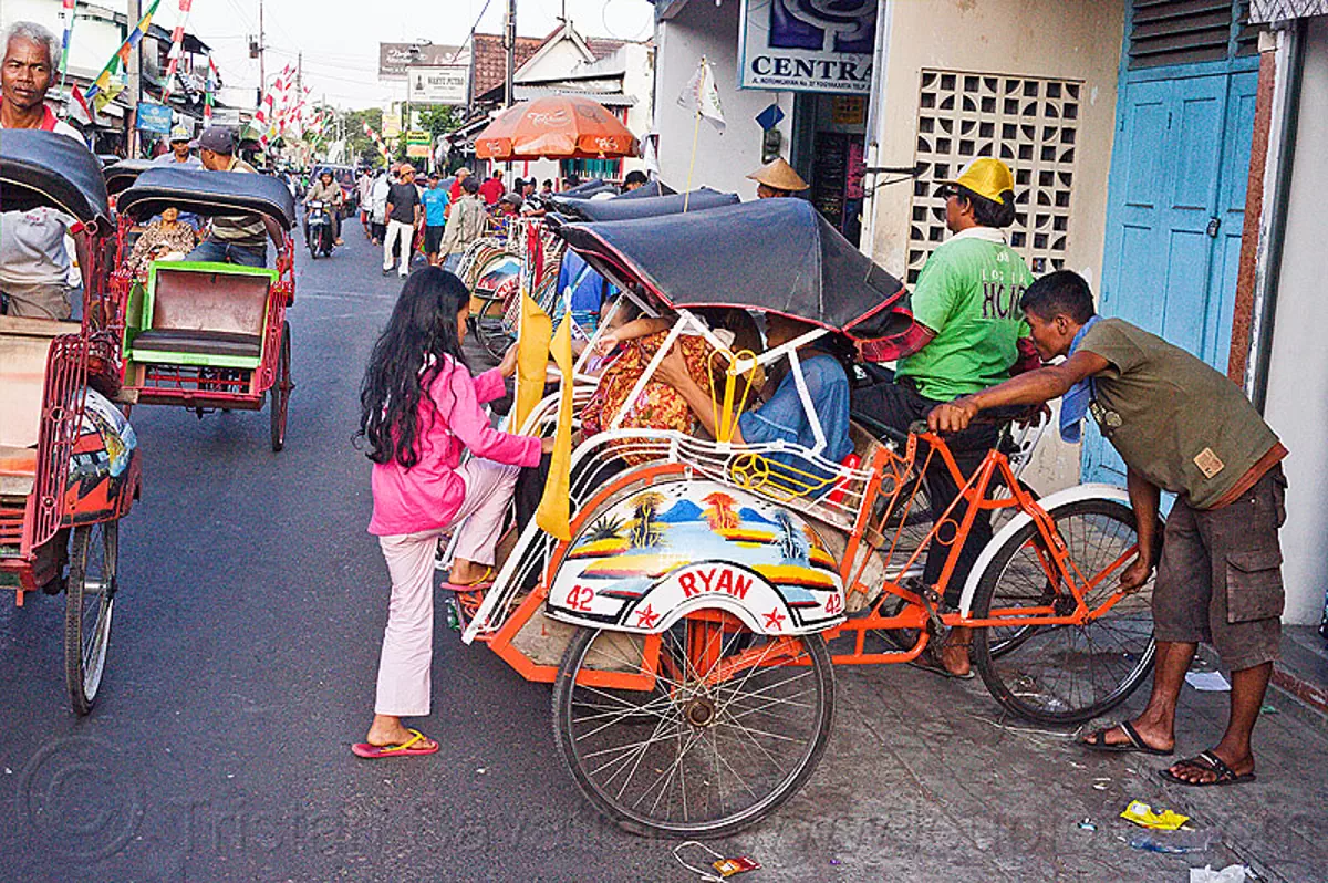 rickshaws in jogja