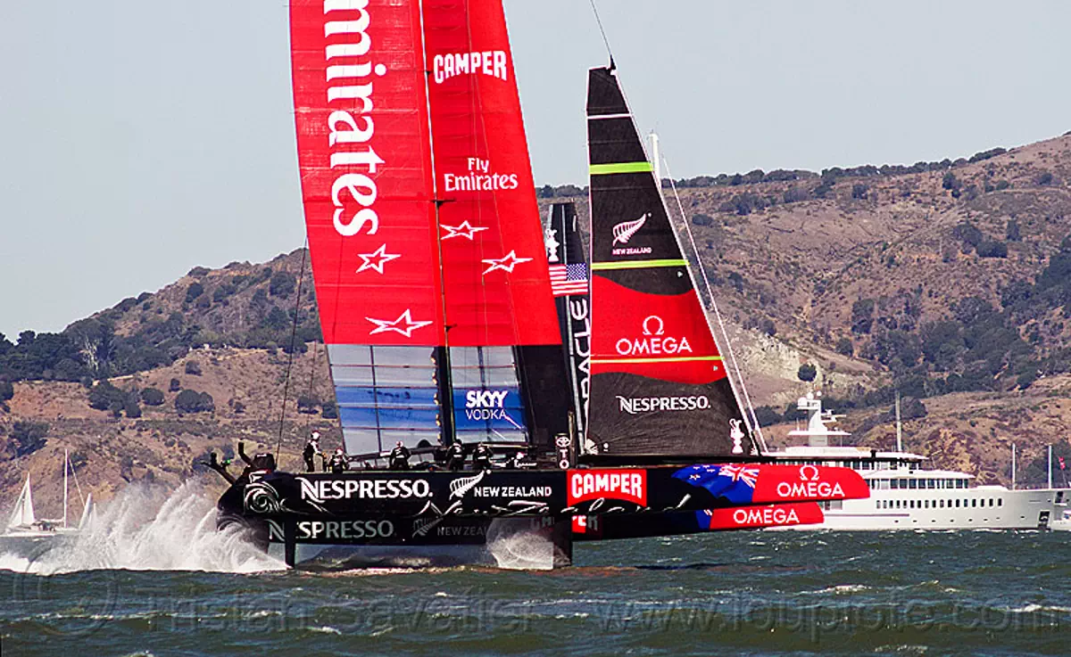 sailing hydrofoil catamaran emirates team new zealand
