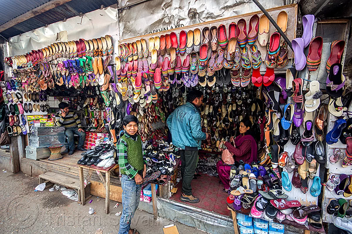 shoe stores display, darjeeling, india