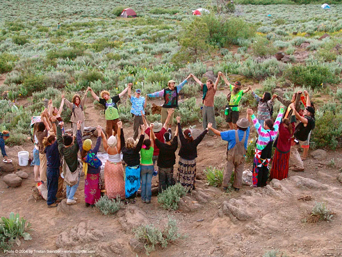 smallsuppercircle, rainbow gathering, hippie