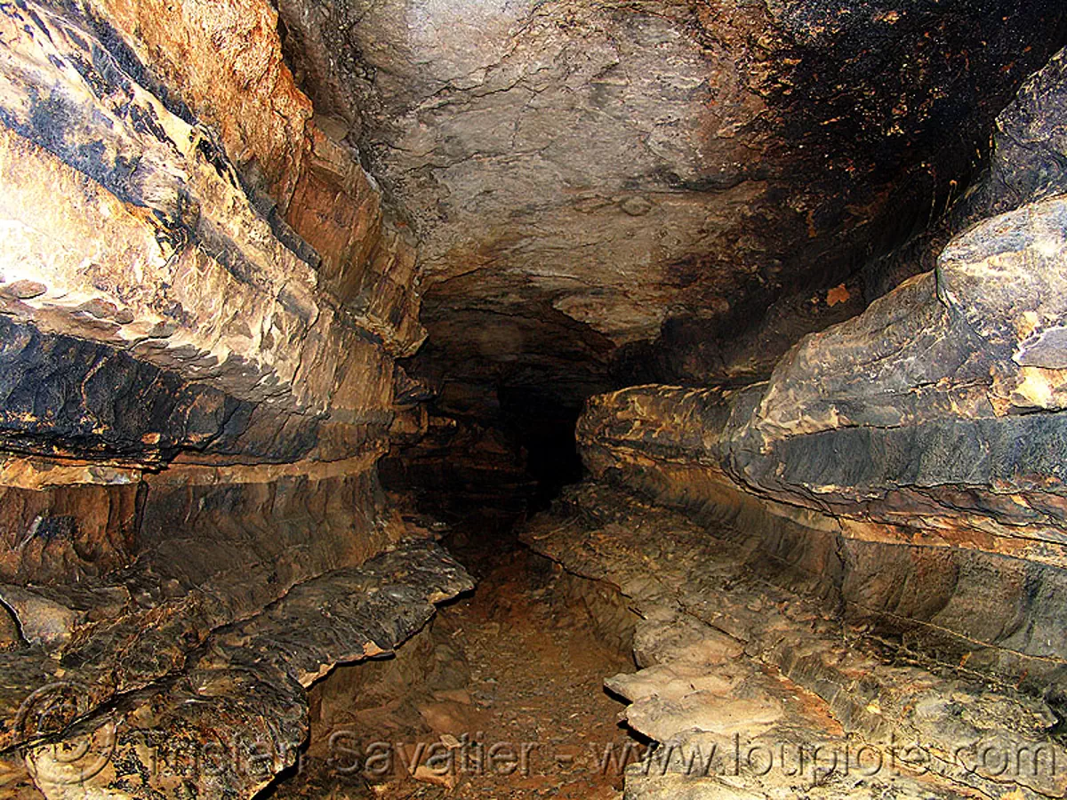 temnata-dupka-cave (bulgaria), caving, lakatnik, natural cave, spelunking, temnata dupka, лакатник, тъмната дупка