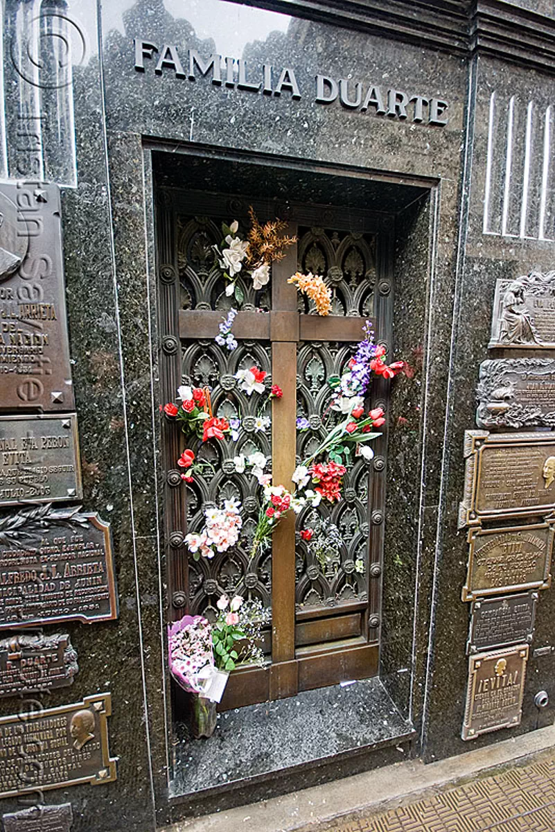 tomb of eva perón - recoleta cemetery (buenos aires), argentina, buenos aires, door, eva peron, eva perón, flowers, grave, graveyard, recoleta cemetery, tomb