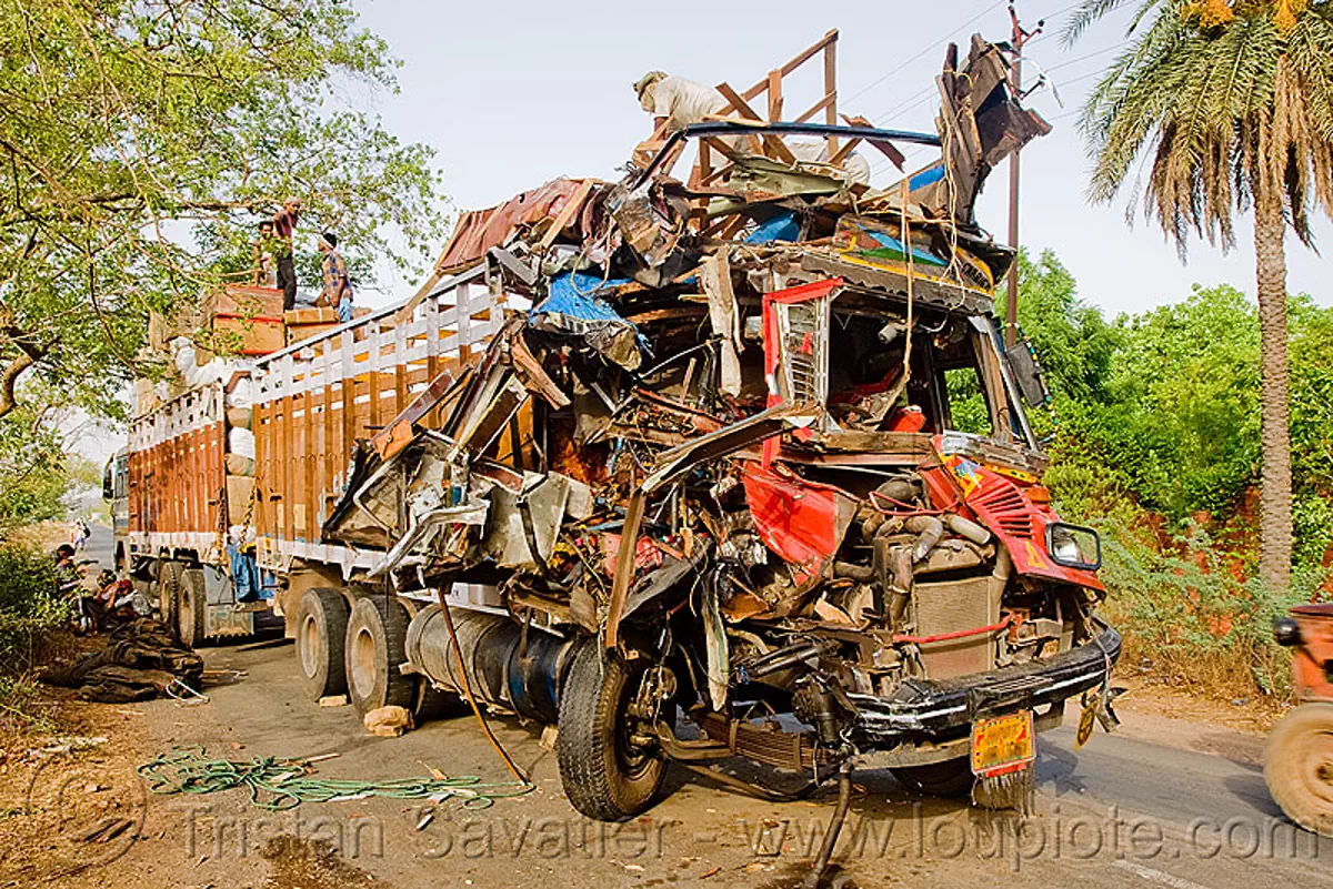 truck accident (india), cabin, crushed, fatal, frontal collision, head-on collision, india, lorry, road crash, tata motors, traffic accident, traffic crash, truck accident, wreck