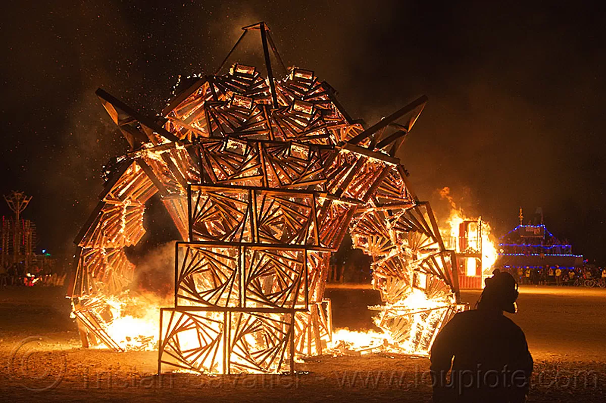 Burning Man - Marvin the Vortexagon