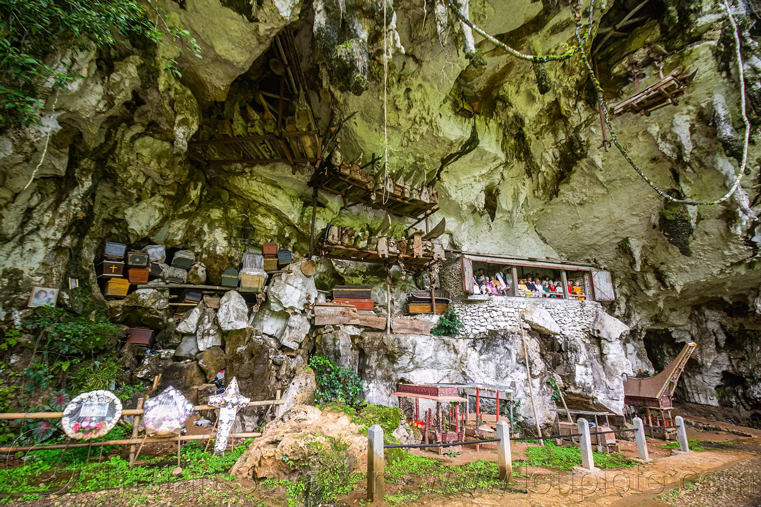 Londa Cave Entrance - Toraja Cave Burial Site