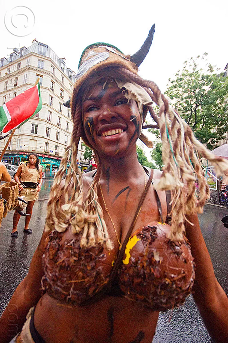 Young Caribbean Woman Wearing Coconut Bra - Choukaj - Carnaval Tropical  (Paris)