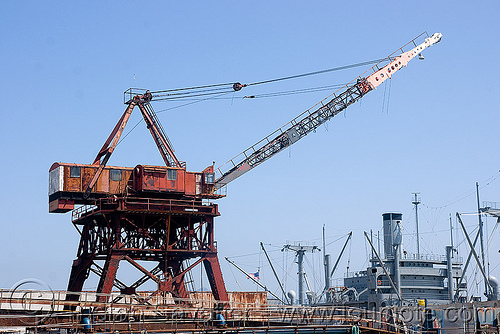 abandoned dockside crane - the whirley crane - richmond kaiser naval shipyard (near san francisco), clyde crane, cw 3204, dock, dockside crane, harbor crane, harbour crane, kaiser shipyard, naval shipyard, port crane, portainer, richmond shipyard number 3, rosie the riveter, trespassing, whirley crane