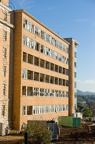 abandoned hospital (presidio, san francisco), abandoned building, abandoned hospital, building demolition, presidio hospital, presidio landmark apartments