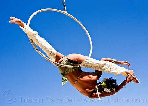 aerial hoop, aerial hoop, aerial ring, aerialist, cerceau, lyra, woman