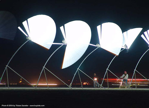 alien semaphore - burning man 2004, alien semaphore, art installation, burning man, fluorescent, neon lights, night