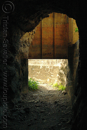 aqueduct gate - el caminito del rey - el chorro gorge (spain), aqueduct gate, canyon, desfiladero de los gaitanes, el caminito del rey, el camino del rey, el chorro, flood gate, gorge, iron gate, metal gate, mountaineering, rusty, via ferrata