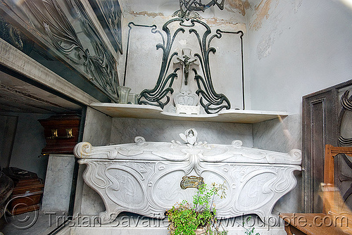 art nouveau sarcophagus in crypt - recoleta cemetery (buenos aires), argentina, art nouveau, buenos aires, crypt, grave, graveyard, jugendstil, recoleta cemetery, sarcophagus, tomb, vault