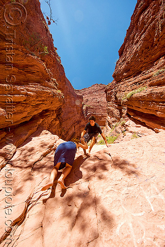 aurélie - quebrada de las conchas - cafayate (argentina), argentina, aurelie, aurélie, calchaquí valley, canyon, cliffs, man, noroeste argentino, quebrada de cafayate, quebrada de las conchas, rock climbing, valles calchaquíes, woman