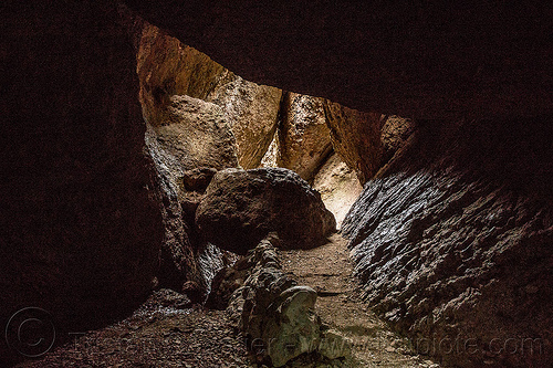 balconies cave trail - pinnacles national park (california), boulders, caving, hiking, natural cave, pinnacles national park, spelunking, talus cave, trail