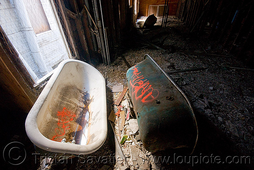 bath tubs in abandoned building, bath tubs, defenestration building
