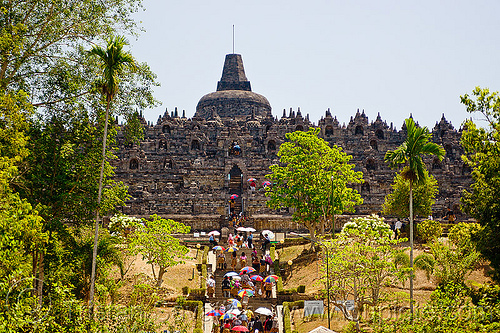 borobudur temple - yogyakarta (java), archaeology, borobudur, buddhism, buddhist temple, crowd, indonesia, jogja, monument, tourists, trees, umbrellas, yogyakarta