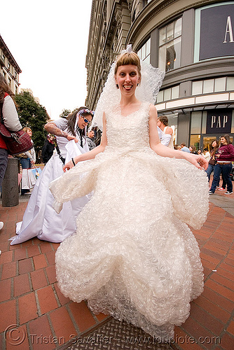 bubble-wrap costume - bride - can i pop some of your bubbles? - brides of march (san francisco), bride, brides of march, bubble-wrap, fashion, wedding dress, white