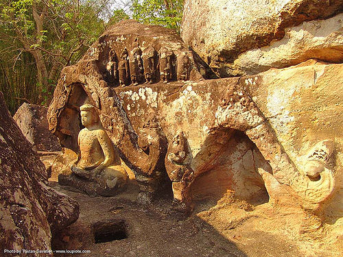 พระพุทธรูป - buddha statue - phu phra bat historical park - อุทยานประวัติศาสตร์ภูพระบาท - stones garden - ban phu - thailand, buddha image, buddha statue, buddhism, carved, cross-legged, erosion, rock cut, rock formations, sandstone, sculpture, พระพุทธรูป, อุทยานประวัติศาสตร์ภูพระบาท