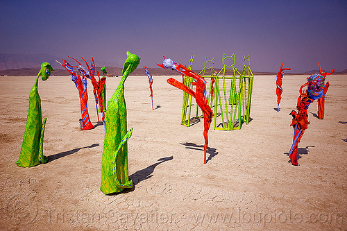 burning man - alien cats, alien cats, art installation, sculpture