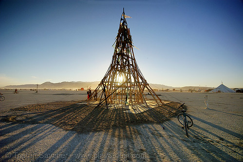 burning man - building the golden spiral, art installation, back light, building the golden spiral