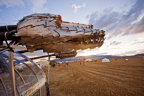 burning man - dragons of eden, art car, burning man art cars, dragon, dragons of eden, dusk, mutant vehicles, sculpture, teeth