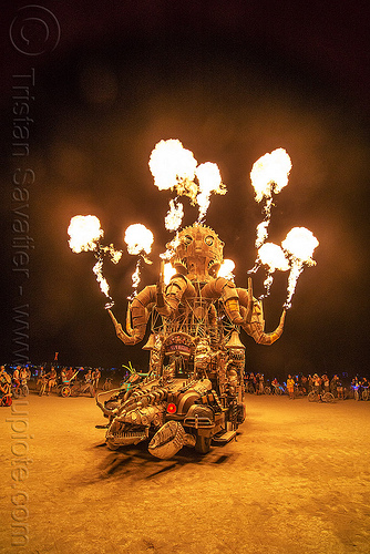 burning man - el pulpo mecanico, burning man art cars, burning man at night, el pulpo mecanico, fire, mutant vehicles, octopus art car, sculpture, steampunk octopus