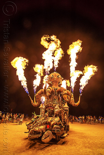 burning man - el pulpo mecanico, burning man art cars, burning man at night, el pulpo mecanico, fire, mutant vehicles, octopus art car, sculpture, steampunk octopus