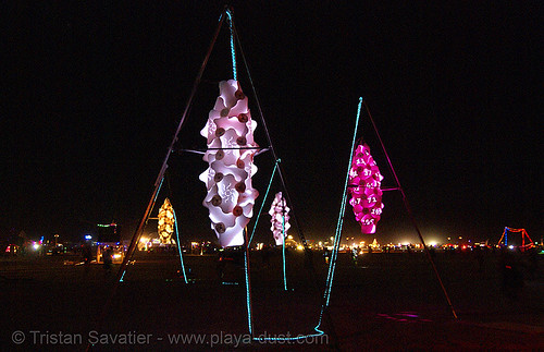 burning man - godzillumination - lamps by eli reiman, art installation, burning man at night, eli reiman, glowing, godzillumination, lamps, yelloideas