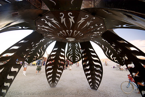 burning man - guardian of eden, art installation