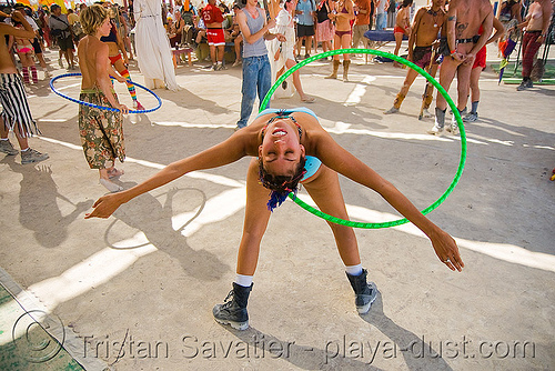 burning man - hooper - bouncybouncyweee, bouncybouncyweee, hula hoop, hula hooper, hula hooping, woman