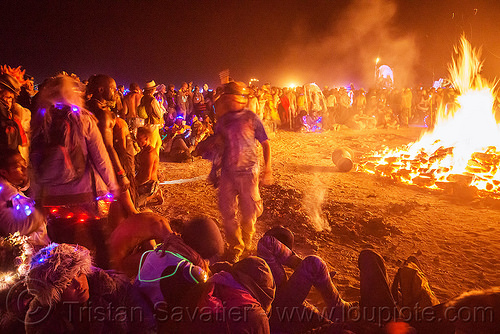 burning man - large crown around the big fire, burning man at night, crowd, fire, night of the burn