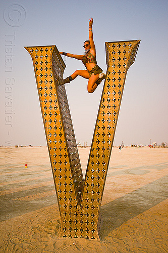 burning man - letter v of believe - giant letter sculpture, art installation, believe, big words, letters, metal sculpture